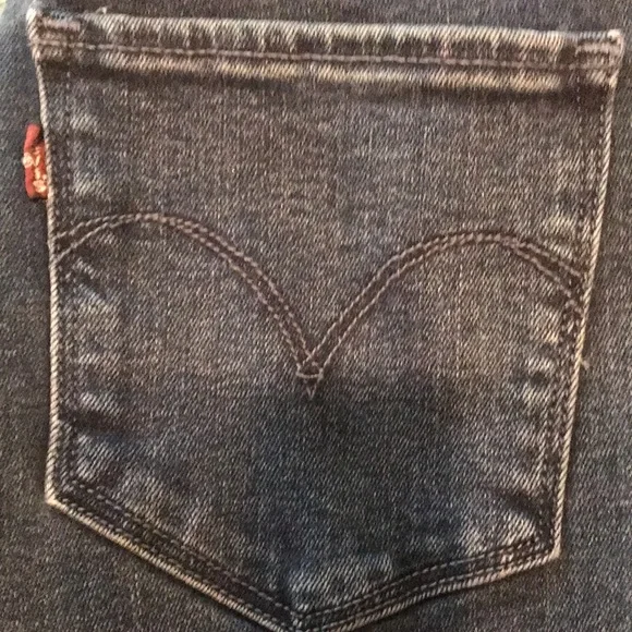 ❤️(82) Ladies vintage Levi’s size 25x 32, Demi curve super stretchy skinny jeans - Picture 3 of 11